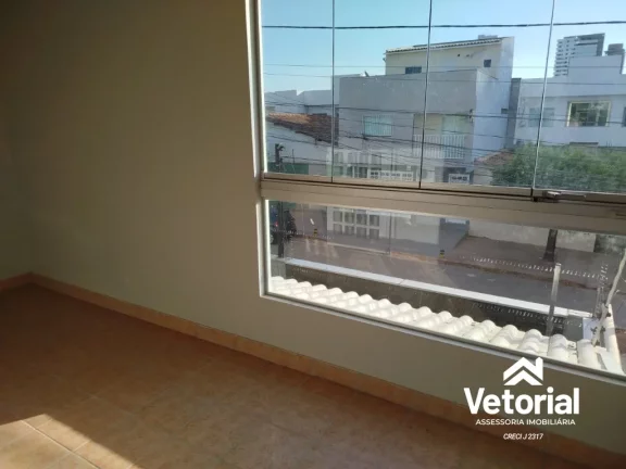 Imagem Casa para locação no Sandra Regina: 3 quartos, 1 suíte, 150 m² de área, garagem ampla, quintal, churrasqueira - Barreiras/Ba