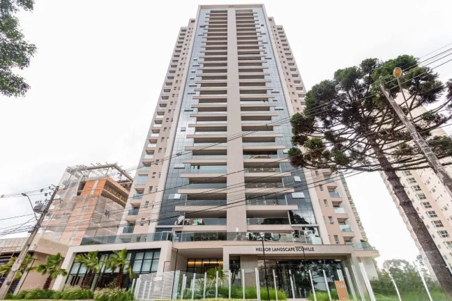 Apartamento com quatros suítes no Ecoville