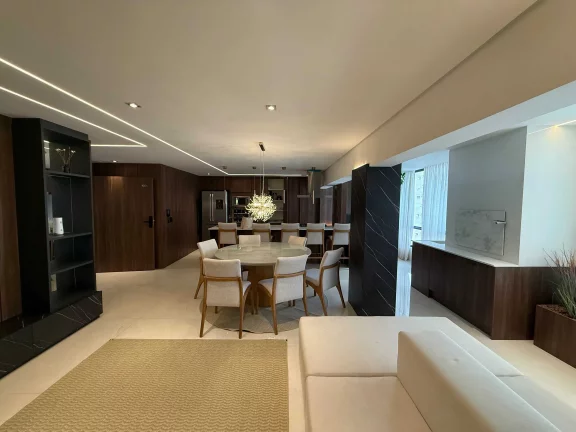 Imagem Apartamento último andar com 3 dormitórios sendo 2 suítes e 2 vagas de garagem - Balneário Camboriú/SC