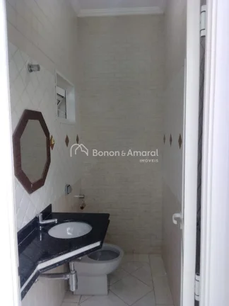 Imagem Linda casa térrea com 202 m², localizada no desejado condomínio Villagio Fiorentino. O imóvel co...