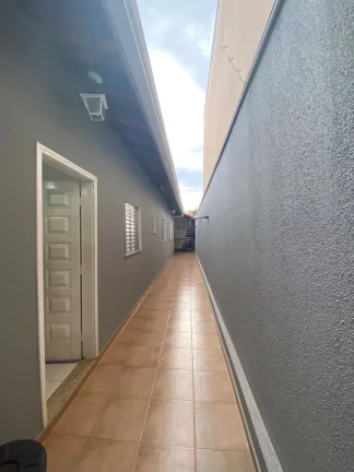 Imagem Casa a venda no Bairro Residencial Santa Cruz - Tatuí/SP.