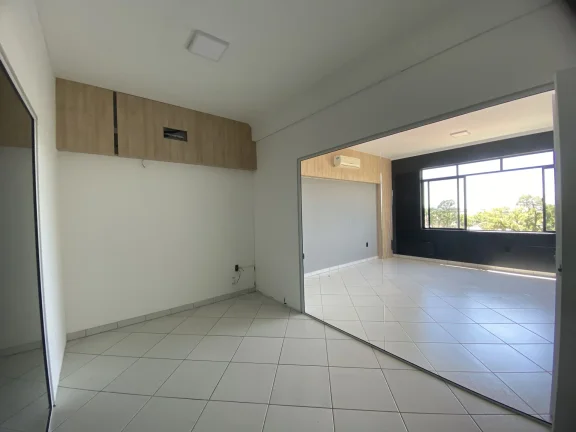 Imagem Edifício Comercial Vitoria Régia - Sala Comerical para aluguel no Centro de Tijucas/SC