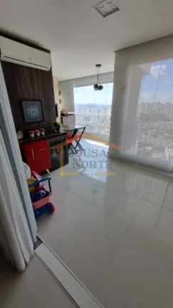 Imagem Apartamento com 134m², 3 dormitórios, sendo 3 suítes. Sala e varanda com piso nivelado, todo em p...