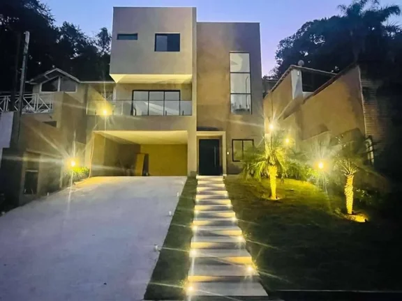 Imagem Cond. Vila Verde (Km 36 R.Tavares) - Zero Km, moderna, 3 sts, piscina!
