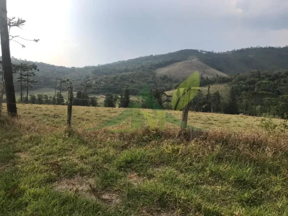 Imagem Fazenda Magnífica em Piracaia: Um Refúgio de Luxo em Meio à Natureza