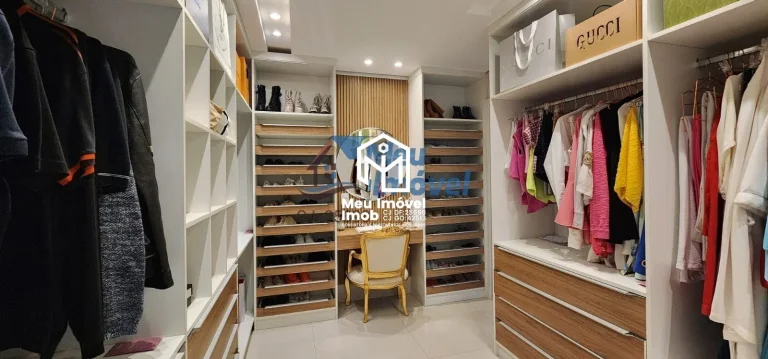 Imagem Rua 3 Res Imperial Vicente Pires APTO 4 Quartos 4 Suítes 520m² Closet Despensa