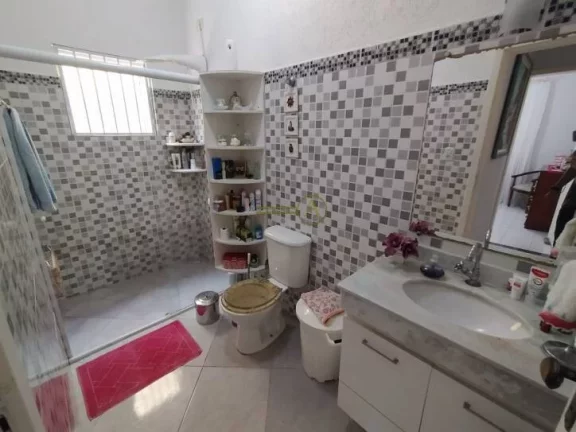 Imagem Casa térrea à venda em Peruíbe/SP Localizado à 880m da praia 3 dormitórios