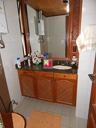 Imagem Vendo 4Q frontal mar, Praia da Barra, R$1.950.000,00, alto, vista espetacular, segurança, ônibus, clube, tênis, squash, ginásio, piscina, skate, 2 vg
