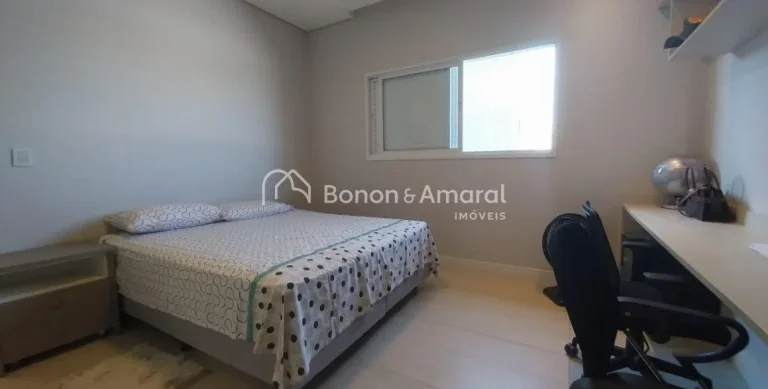 Imagem ...#34;Exclusiva Casa em Condomínio Fechado com Piscina Aquecida e Excelente Localização em Valinhos...#34;