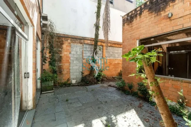 Imagem Sobrado à Venda em Jardim Paulista - São Paulo/SP.