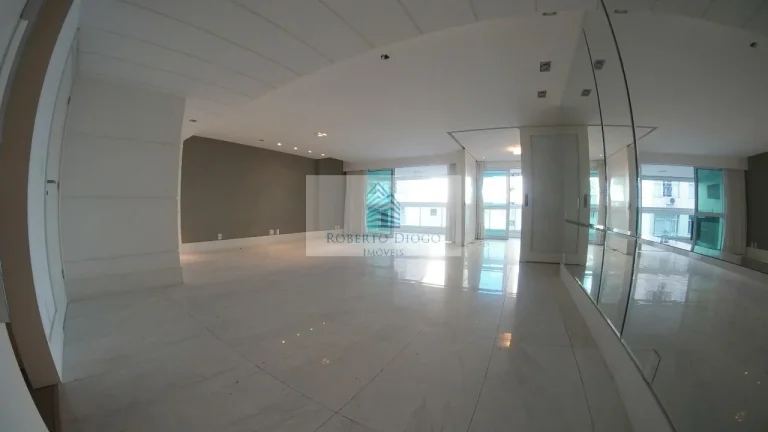 Imagem Apartamento de Luxo à Venda em Icaraí, Niterói-RJ: 4 Quartos, 3 Suítes, 3 Vagas de Garagem - 158m² de Puro Conforto!
