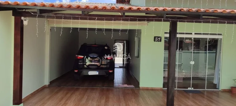 Imagem Casa 2 quartos 1 suíte, 600m da praia, garagem pra 2 carros no São Cristóvão
