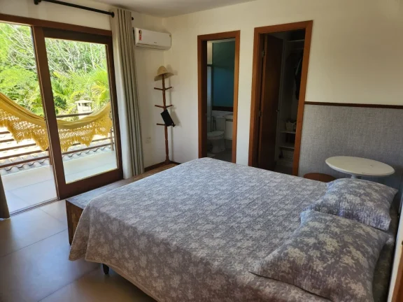 Imagem Casa em condomínio à venda na Praia do Forte em Mata de São João-BA