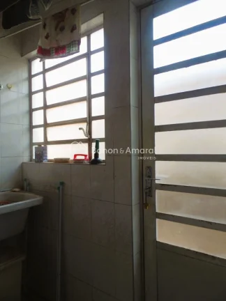 Imagem Térrea, com mezanino, quintal, bem localizada em um bolsão de segurança.
Fácil acesso para Unica...