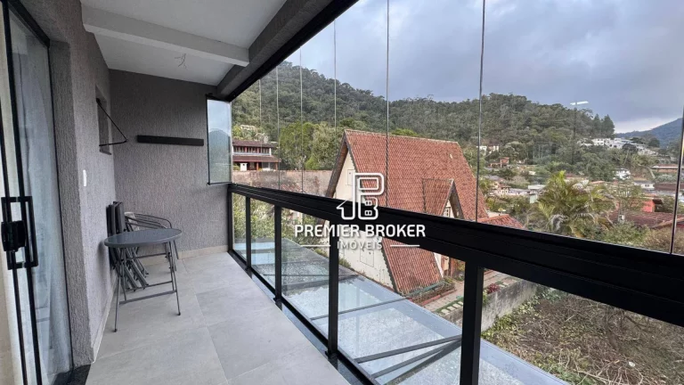 Imagem Casa com 3 dormitórios à venda, 143 m² por R$ 880.000,00 - Alto - Teresópolis/RJ