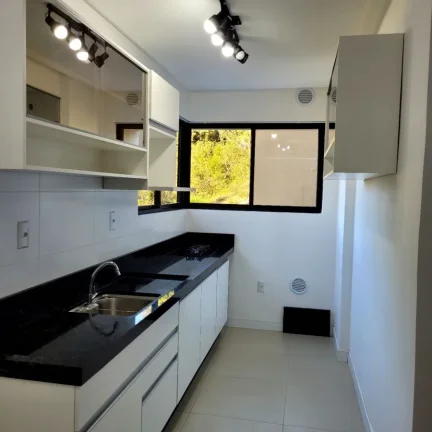 Imagem Loft semi-mobiliado para locação no São Francisco