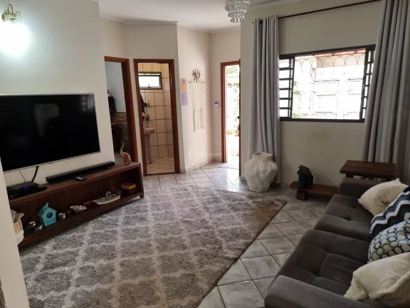 Imagem Linda casa com área gourmet e piscina