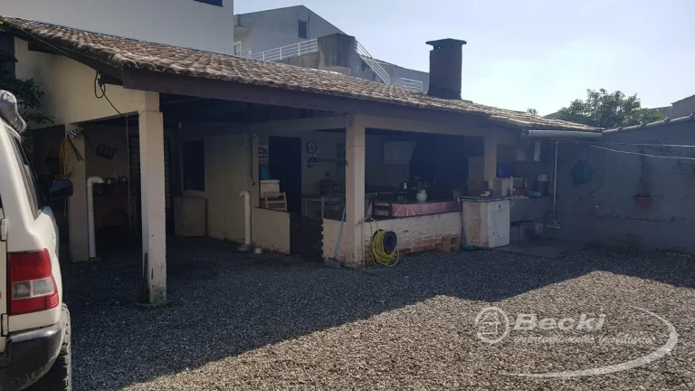 Imagem Casa no bairro Guanabara - Joinville