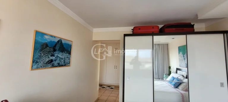 Imagem Espaçoso apartamento de luxo com 4 quartos e 2 suítes no coração de Campo Grande-MS - Centro!