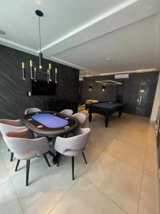 Imagem Apartamento com 2 suítes e 2 vagas de garagem na Meia Praia em Itapema