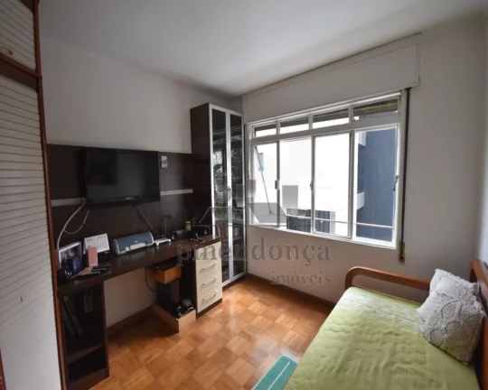 Imagem Apartamento reformado, living para 03 ambientes, 03 dormitórios sendo 01 suíte, banheiro social, c...