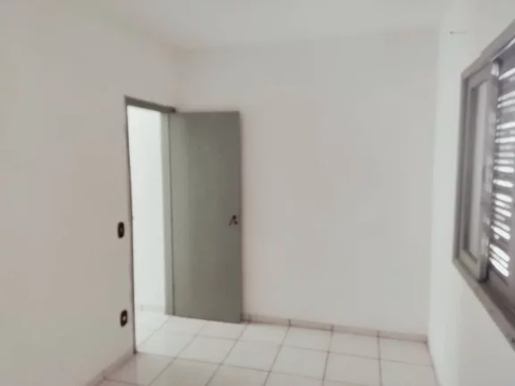 Imagem Sobrado com 180 m² 3 Dormitorios sendo 1 Suite 2 vagas de Gargens