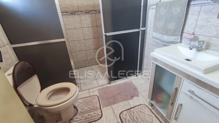 Imagem Casa Mista c/ quiosque e piscina