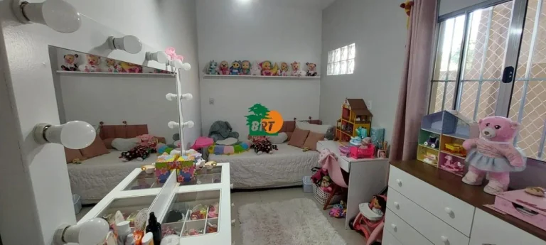 Imagem Casa para Venda em São Roque, Jardim Mosteiro, 2 dormitórios, 1 suíte, 1 banheiro, 2 vagas