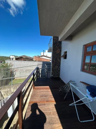 Imagem Lindo Sobrado de 2 quartos em uma localização privilegiada de Campo Bom