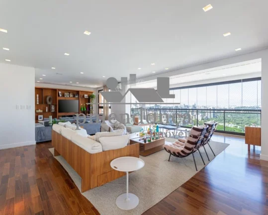 Imagem Cobertura Duplex com 4 quartos sendo 3 suI­tes e 6 vagas, 534m2