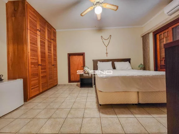 Imagem Casa à venda em Riviera, com 5 dormitórios sendo 5 suítes, 350m² área construída 3 vagas de garagem