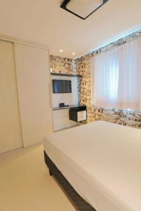 Imagem Apartamento com 3 dormitórios sendo 1 suíte e 2 vagas de garagem em Balneário Camboriú/SC