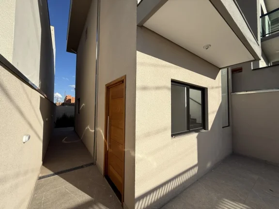 Imagem Casa Nova Jaguari c/ 2 Dormitórios, Quintal Amplo e 2 Vagas