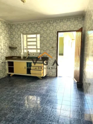 Imagem Sobrado para Venda em São Paulo, Vila Marieta, 4 dormitórios, 1 suíte, 3 banheiros, 4 vagas