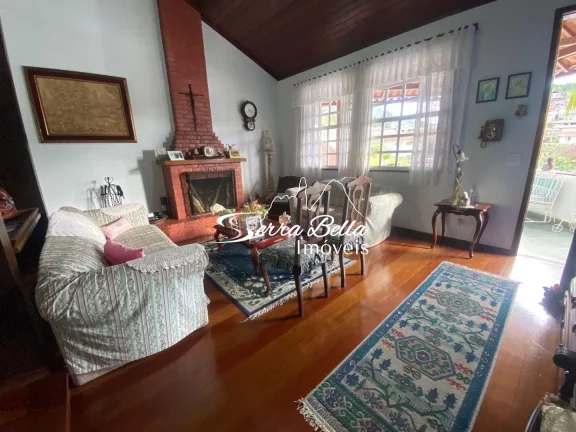 Imagem Casa com 4 dormitórios à venda, 150 m² por R$ 1.350.000,00 - Tijuca - Teresópolis/RJ