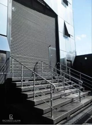 Imagem "Oportunidade Única: Prédio Comercial de Prestígio com 950m², Ideal para Empresas de Importação e Negócios Internacionais!"