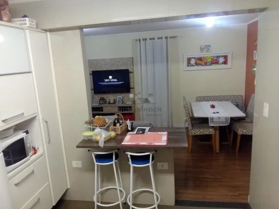 Imagem Apartamento a venda em Pinheiros com 2 quartos e 1 vaga. 82m2