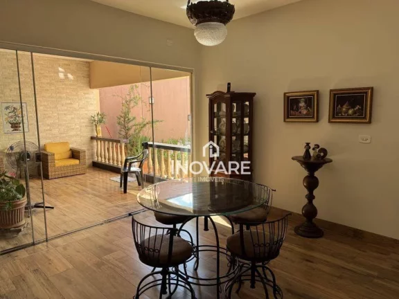 Imagem Casa com 3 dormitórios à venda, 186 m² por R$ 650.000,00 - Jardim Morumbi - Itumbiara/GO