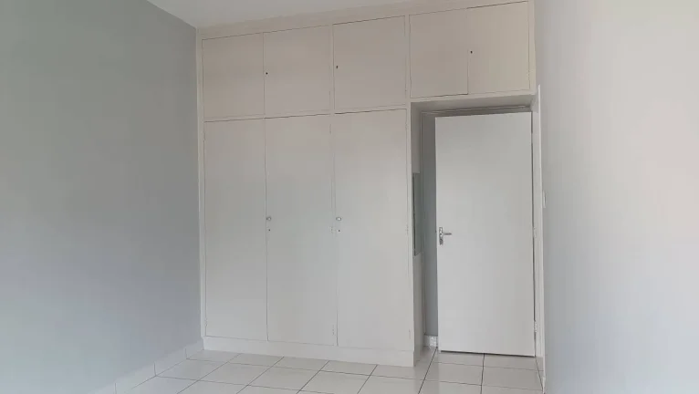 Imagem Apartamento reformado com 2 dormitórios