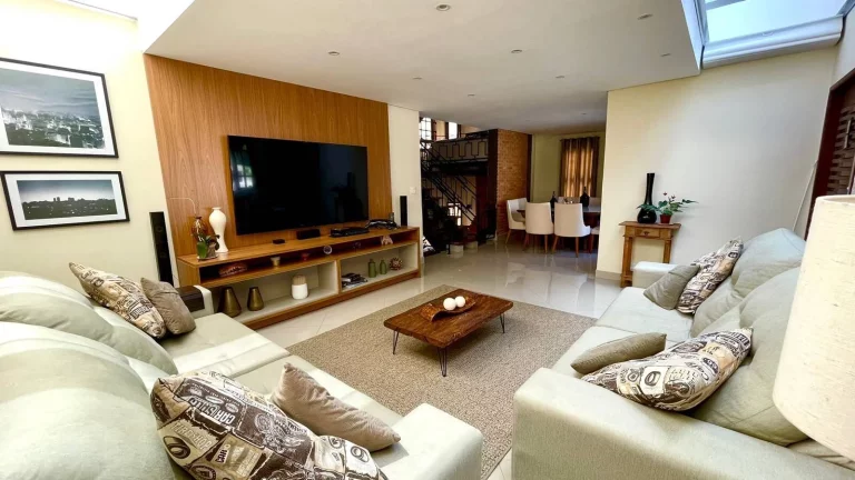 Imagem Cond SP II. Linda casa estilo rústico moderno, com arquitetura exclusiva!!