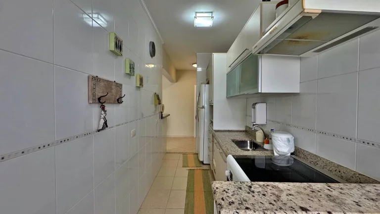 Imagem Apartamento com 3 dormitórios à venda, 106 m por R$ 2.450.000,00 - Riviera