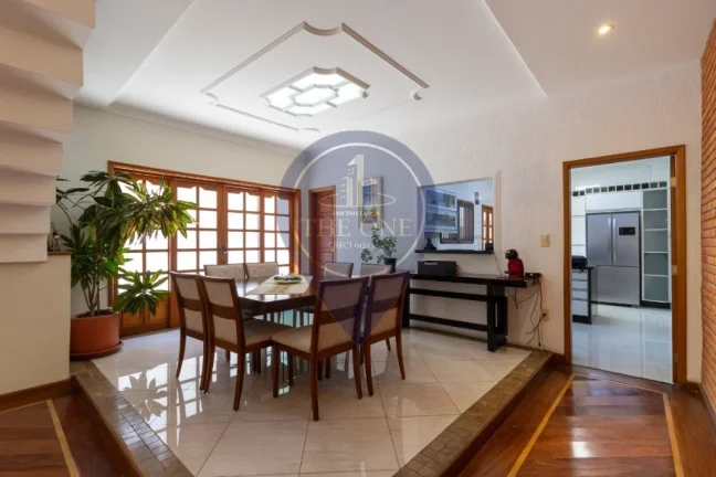 Imagem Casa à venda em São Paulo-SP na Vila Clementino com 3 quartos, 3 suítes, 2 salas, 5 banheiros, 2 vagas, 248 m².