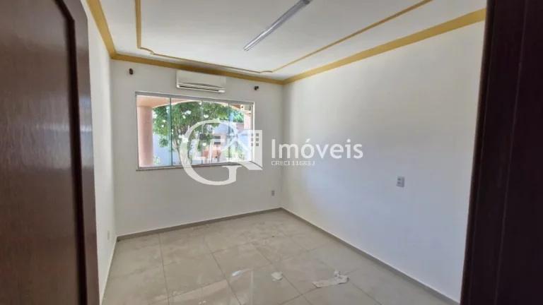 Imagem Oportunidade Única: Casa Comercial à Venda em Campo Grande-MS, Vila Ipiranga - 2 quartos, 1 suíte, 3 salas, 2 banheiros, 1 vaga de garagem, 247,72 m².