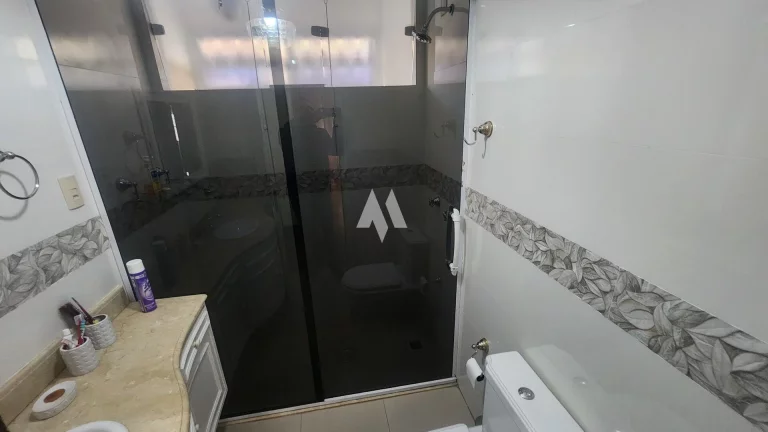 Imagem Apartamento em Boqueirão,4 dormitorios,1 suíte , 2 vagas, 2 quadras da praia Santos/SP