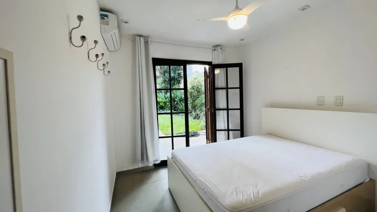 Imagem Casa à venda São Lourenço com excelente lazer e paisagismo.