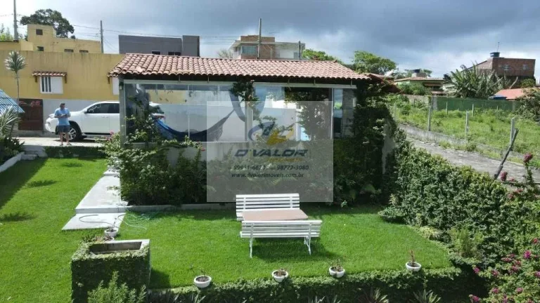 Imagem Vendo lindo Chalé com área total de 518 m², espaço gourmet e 3 vagas