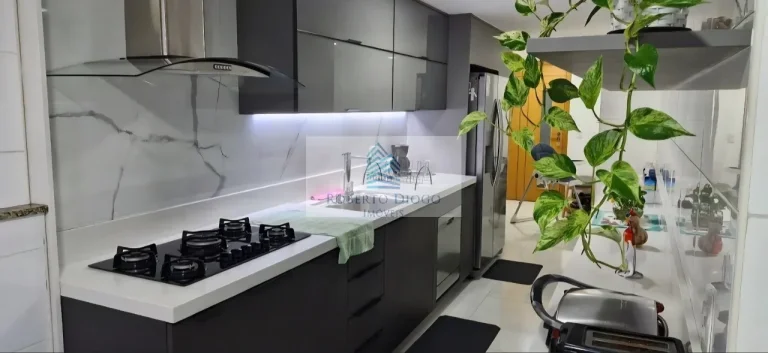 Imagem Imperdível: Apartamento de Luxo à Venda em Icaraí, Niterói-RJ! 4 Quartos, 2 Suítes, 189m² - Agende sua Visita!