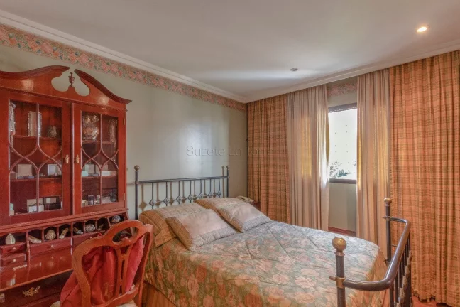 Imagem Apartamento com ótima localização, próximo à estação Clínicas do metrô. Região muito favor...