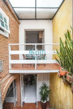 Imagem Casa/Sobrado de Vila à Venda em Pinheiros - São Paulo/SP.