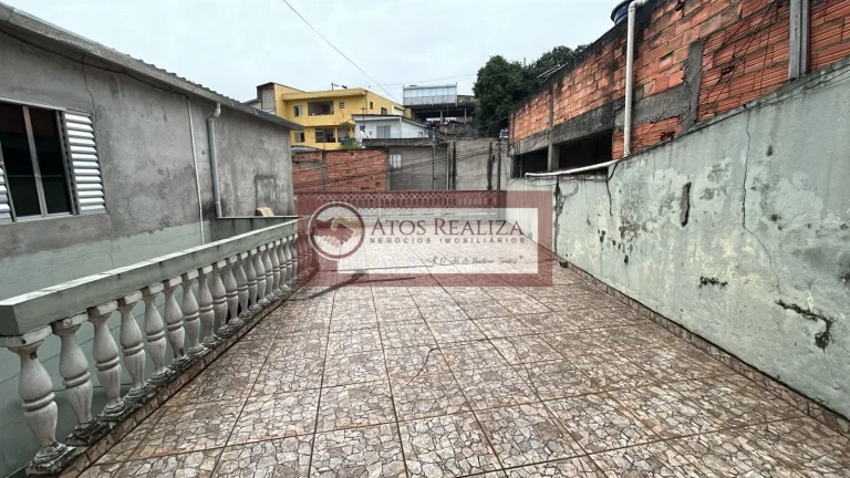 Imagem Sobrado à Venda no Jardim Presidente SP, com 6 Quartos no total, 358m², Imóvel com 3 casas para Renda, Valor irresistível. R$ 390k.